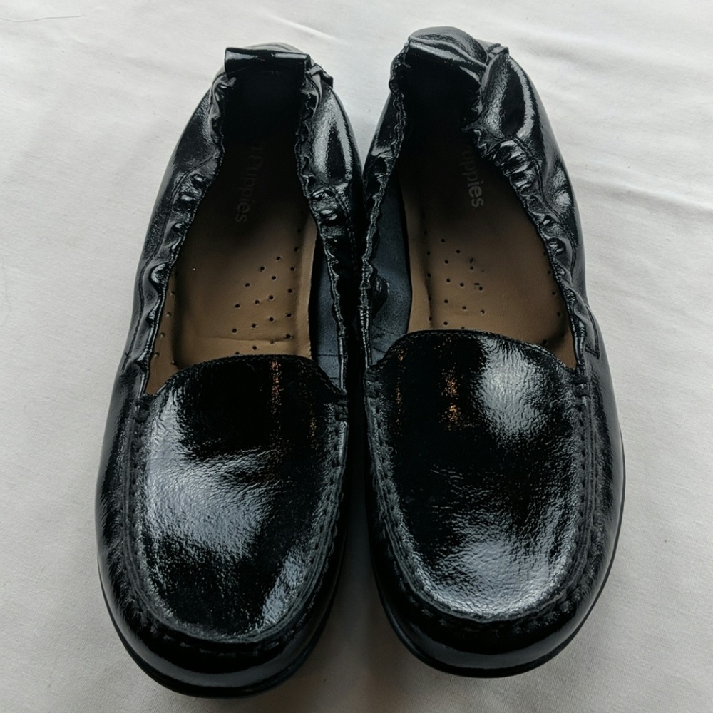 Hush puppies black patent leather loafers *New*